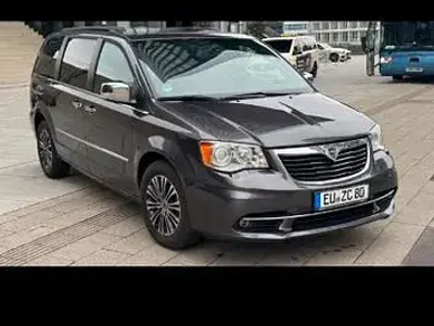 Usata Lancia Voyager