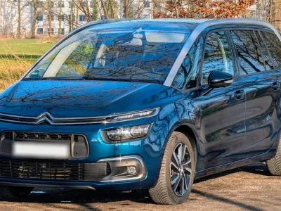 Gebraucht Citroën C4 SpaceTourer Shine 163 PS (119 kW) 2022 Blau Van / Kleinbus