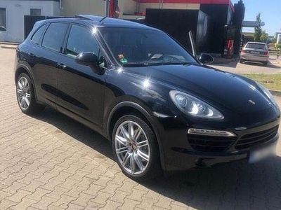 Second-hand Porsche Cayenne 245 CP (180 kW) 2012 Negru SUV