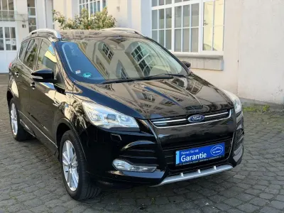 Gebraucht Ford Kuga Individual 179 PS (131 kW) 2016 Schwarz SUV