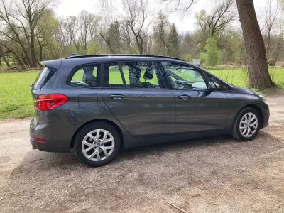 Gebraucht BMW 218 Gran Tourer Advantage 150 PS (110 kW) 2020 Grau Van / Kleinbus