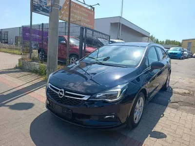 Gebraucht Opel Astra Business 105 PS (77 kW) 2019 Blau Kombi