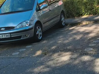 Używany Ford Galaxy 131 KM (96 kW) 2005 Szary Minivan