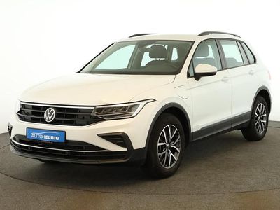 Pure white Gebraucht 2021 VW Tiguan Life SUV | 26.580 € (Fairer Preis)