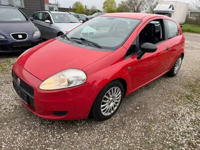 Brugt Fiat Punto Dynamic 77 HK (56 kW) 2009 Rød Hatchback