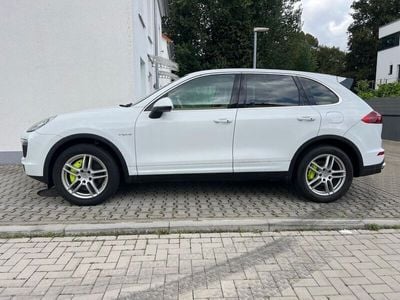 Porsche Cayenne S E-Hybrid