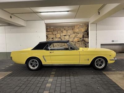 Brugt Ford Mustang Convertible 349 HK (256 kW) 1965 Gul Cabriolet