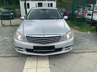 Gebraucht Mercedes C200 136 PS (100 kW) 2010 Silber Limousine