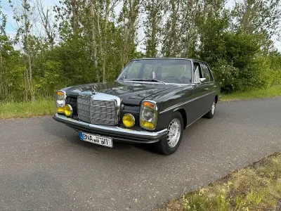 Gebraucht Mercedes 220 105 PS (77 kW) 1972 Limousine