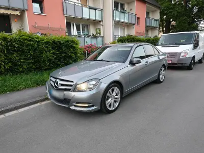 Gebraucht Mercedes C180 Avantgarde 156 PS (114 kW) 2012 Grau Limousine