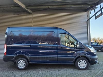 Gebraucht Ford Transit Trend 131 PS (96 kW) 2021 Blau Limousine