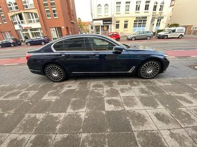 BMW 730