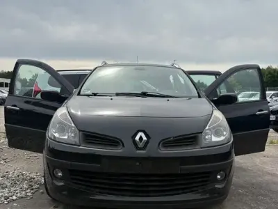 Gebraucht Renault Clio II Dynamique 101 PS (74 kW) 2008 Schwarz Limousine