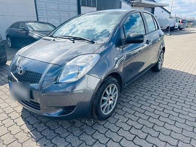 Gebraucht Toyota Yaris Cool 87 PS (63 kW) 2009 Grau Kleinwagen