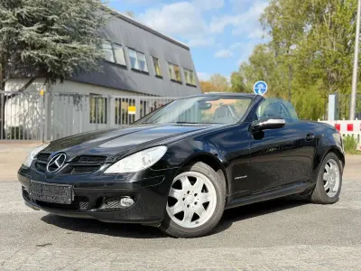 Gebraucht Mercedes SLK200 163 PS (119 kW) 2005 Obsidianschwarz  metalliclack Cabrio