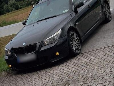 Gebraucht BMW 525 M Sport 197 PS (144 kW) 2008 Schwarz Kombi