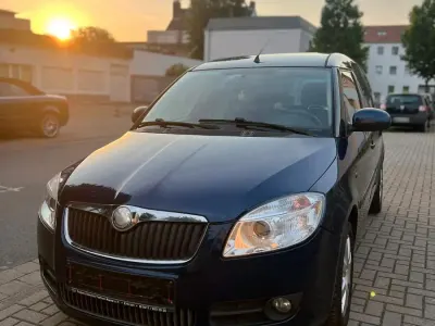 Gebraucht Skoda Roomster 69 PS (50 kW) 2009 Blau Van / Kleinbus