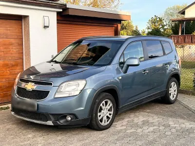 Gebraucht Chevrolet Orlando 140 PS (102 kW) 2012 Silber Van / Kleinbus