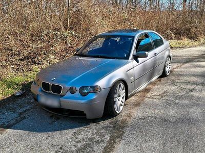 Gebraucht BMW 320 M Sport 150 PS (110 kW) 2005 Silber Coupé