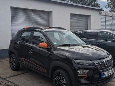 Schwarz Gebraucht 2022 Dacia Spring Comfort Plus Kleinwagen | 8.400 € (Fairer Preis)