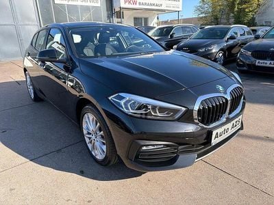 Gebraucht BMW 120 Advantage 190 PS (139 kW) 2022 Schwarz Kleinwagen
