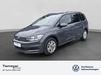 Gebraucht VW Touran Comfortline 122 PS (89 kW) 2023 Grau Van / Kleinbus