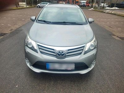 Usata Toyota Avensis 177 CV (130 kW) 2014 Grigio Station wagon