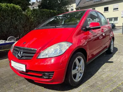 Gebraucht Mercedes A150 95 PS (69 kW) 2008 Jupiterrot Limousine