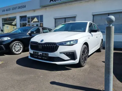 Gebraucht Skoda Scala Tour 150 PS (110 kW) 2025 Weiß Kleinwagen