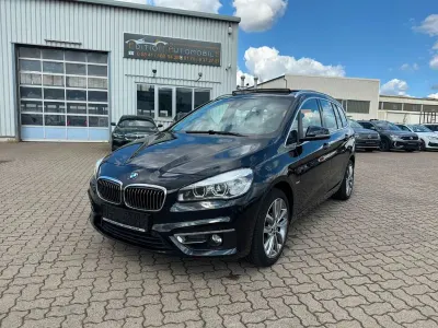 Gebraucht BMW 220 Gran Tourer Luxury Line 192 PS (141 kW) 2017 Schwarz Van / Kleinbus