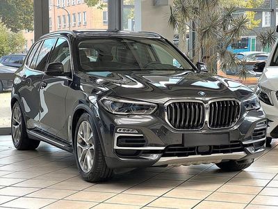 Grau metallic Gebraucht 2020 BMW X5 xLine SUV | 58.460 € (Etwas zu teuer)