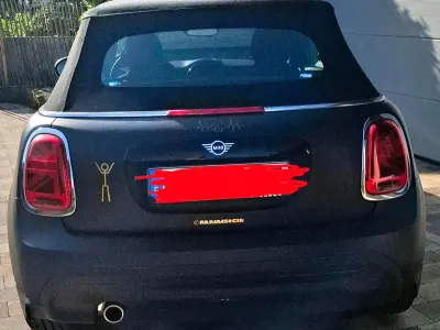 Gebraucht Mini Cooper Cabriolet Essential 138 PS (101 kW) 2024 Schwarz Cabrio