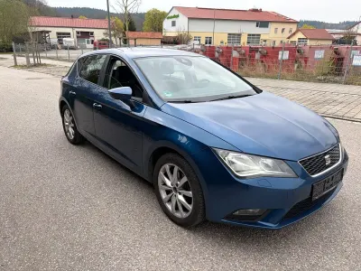 Usata Seat Leon Style 140 CV (102 kW) 2013 Blu Berlina