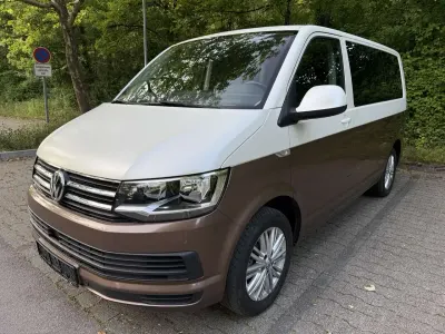 Gebraucht VW Multivan Comfortline 204 PS (150 kW) 2018 Bambusgarden green metallic Van / Kleinbus
