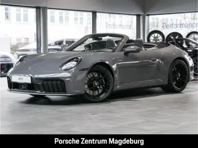 Gebraucht Porsche 992 541 PS (397 kW) 2026 Grau Cabrio