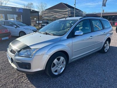 Gebraucht Ford Focus Style 101 PS (74 kW) 2007 Grau Kombi