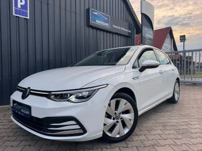 Gebraucht VW Golf VIII Style 150 PS (110 kW) 2019 Weiß Limousine