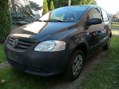 Gebraucht VW Fox 54 PS (39 kW) 2009 Grau Kleinwagen