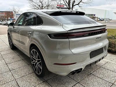 Ny Porsche Cayenne Black Edition 470 HK (345 kW) 2026 Grå SUV