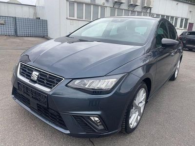 Usata Seat Ibiza FR 110 CV (80 kW) 2024 Grigio Utilitaria