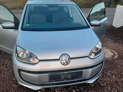 Silber Gebraucht 2016 VW up! Kleinwagen | 7.200 € (Teuer)