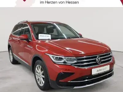 Second-hand VW Tiguan Elegance 150 CP (110 kW) 2023 Roșu SUV