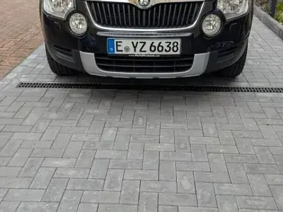 Gebraucht Skoda Yeti Ambition 105 PS (77 kW) 2013 Schwarz SUV