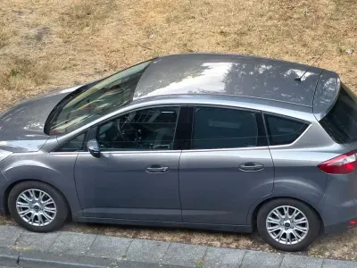 Gebraucht Ford C-MAX Titanium 150 PS (110 kW) 2012 Braun Van / Kleinbus