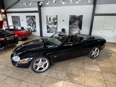 Gebraucht Jaguar XKR S 363 PS (266 kW) 2000 Schwarz Cabrio