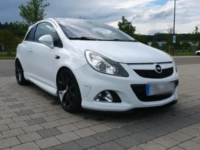 Gebraucht Opel Corsa OPC 220 PS (161 kW) 2010 Weiß Kleinwagen