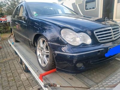 gebraucht Mercedes C220 T Modell Avantgarde Vollleder