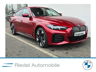 Gebraucht BMW i4 M Sport 250 kW (340 PS) 2025 Fire red metallic Limousine