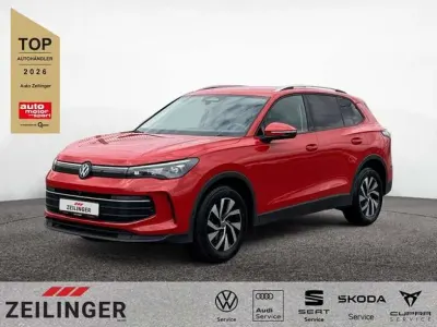 Gebraucht VW Tiguan Life 150 PS (110 kW) 2025 Persimmon red SUV