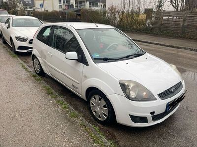 gebraucht Ford Fiesta 